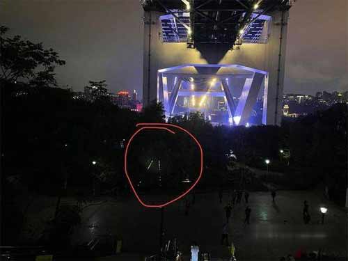 iphone12promax拍照有一个光点-怎么解决拍照光点问题