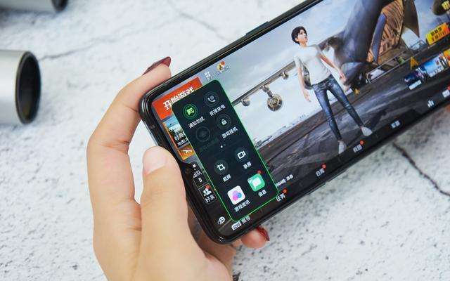 用酒精擦拭会损伤 iPhone 屏幕的疏油层吗? 用酒精擦拭会损伤 iPhone 屏幕的疏油层吗?