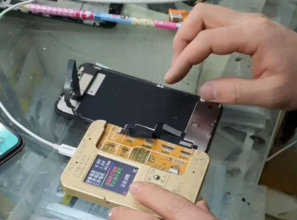 有原彩显示功能就一定是原装屏吗? 有原彩显示功能就一定是原装屏吗?