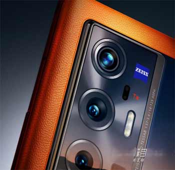 vivox70Pro+和iqoo8pro区别是什么,参数评测对比