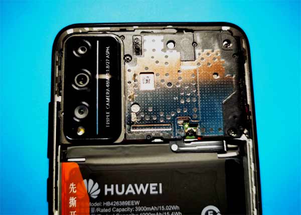 荣耀Play4T Pro的拆机图，看看内部做工和用料咋样(图4)