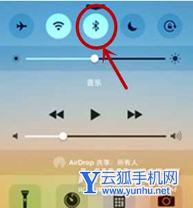BeatsStudio3Wireless怎么连接iPhone-怎么和苹果设备连接